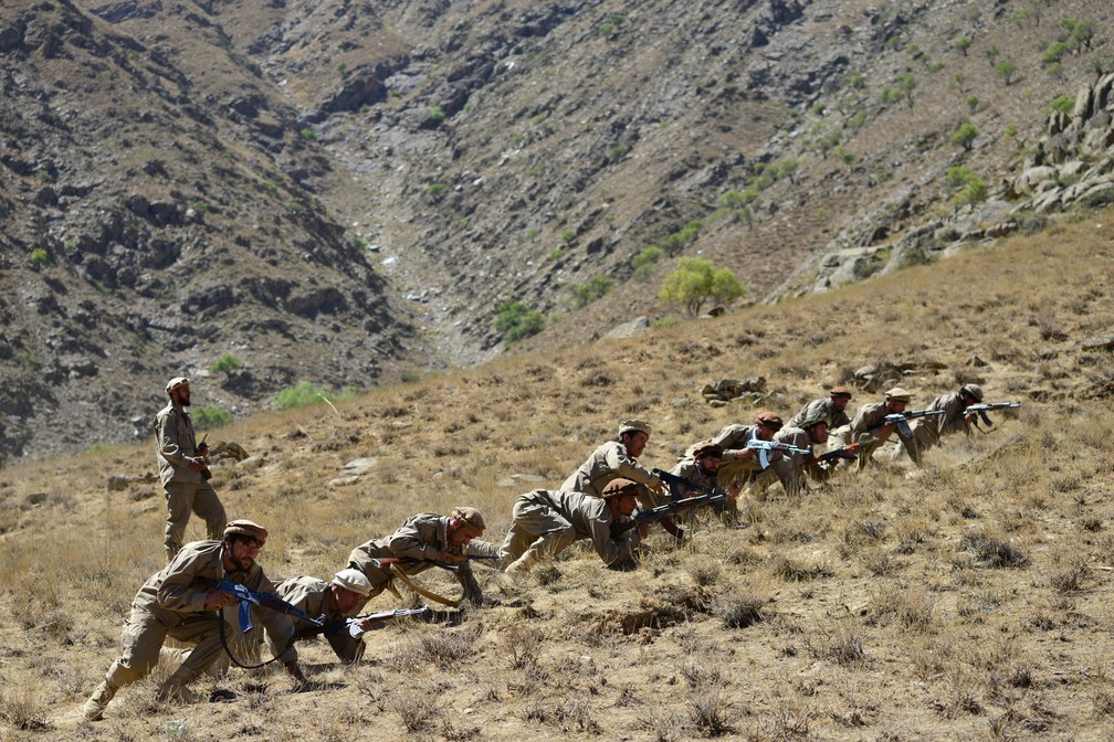 Talibãs e resistência armada se enfrentam no Vale do Panjshir