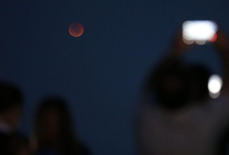 Fim de semana terá Lua de Sangue “triplamente especial”