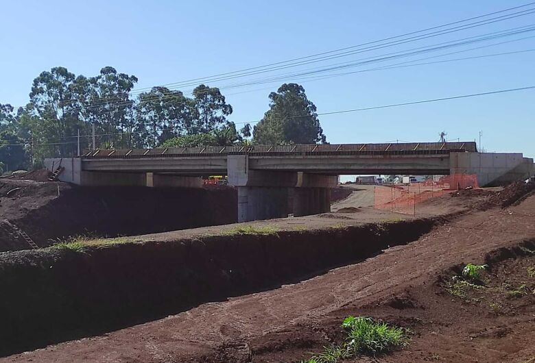 Substituição de construtora ‘trava’ obra de viaduto no Trevo do DOF