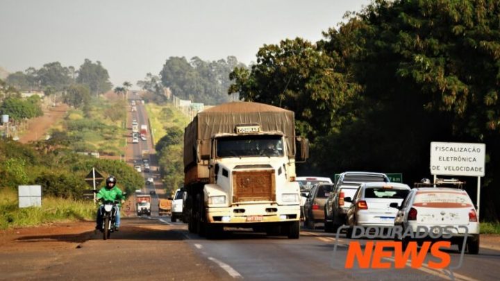 União abre licitação para recuperar rodovia que liga Dourados à região de fronteira