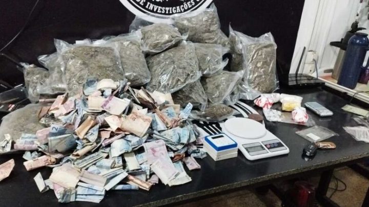 Casal é preso com ‘skunk’, cocaína e dinheiro em apartamento