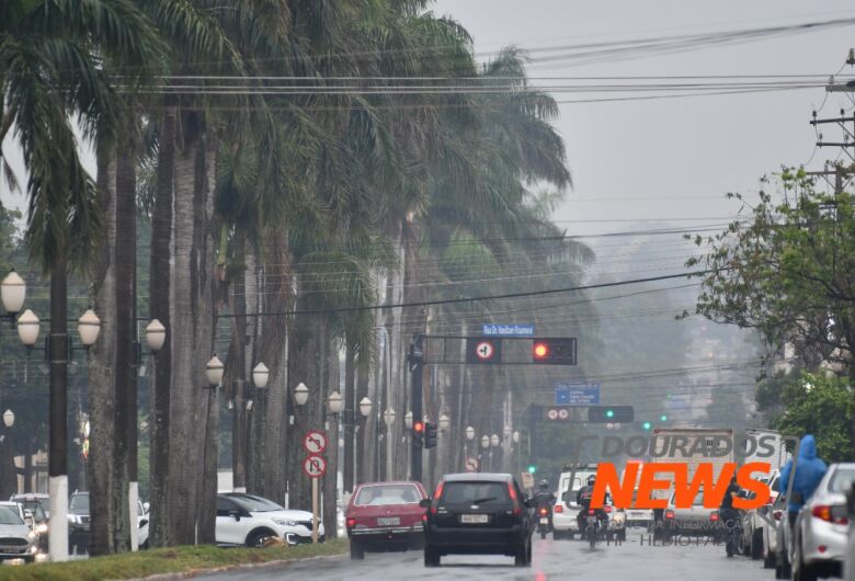 Após dia com 24mm, Dourados se aproxima da média de chuva esperada para o mês