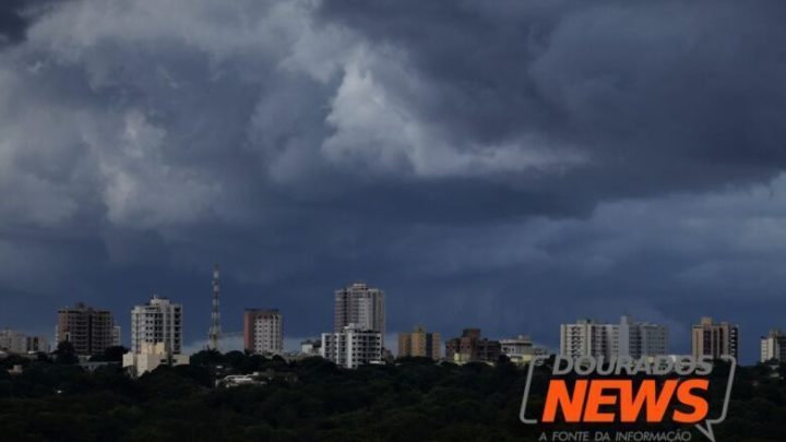 Inmet faz alerta para chuvas intensas em faixa que abrange Dourados