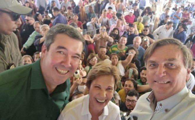 Pesquisa Novo Ibrape: Eduardo Riedel e Jair Bolsonaro lideram em Mato Grosso do Sul