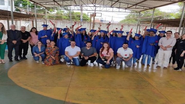 Formaturas em presídios de MS refletem esperança pela educação