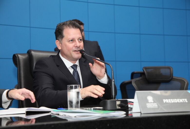 Renato Câmara toma posse do 3º mandato como deputado e assume vice-presidência da Casa de Leis
