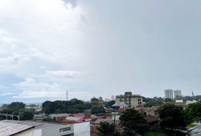 Chuva chega em Dourados e deve continuar por toda a semana