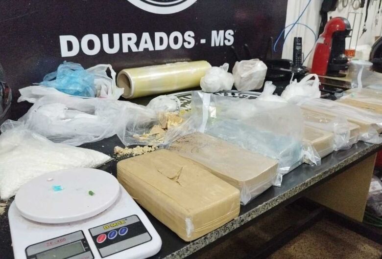 Preso com R$ 500 mil em drogas abastecia usuários e ‘bocas de fumo’