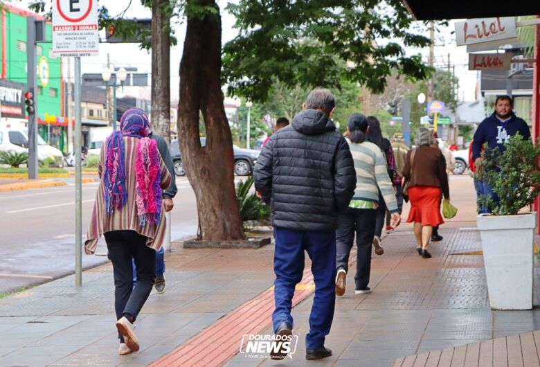 Dourados registra dia mais frio do ano após chegada da chuva