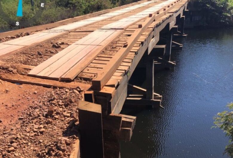 Governo interdita ponte de madeira para obras de manutenção
