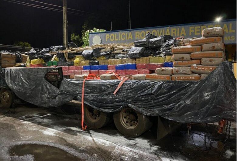 Polícia faz apreensão de quase 10 toneladas de maconha em MS