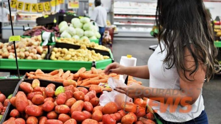 Preço da cesta básica tem leve queda em junho em Dourados