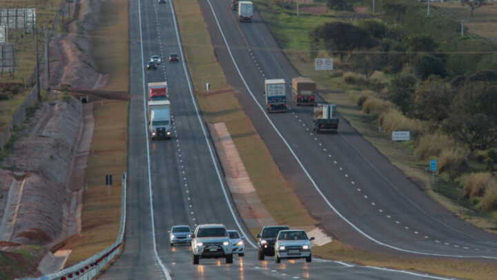 Mais de 210 mil veículos devem circular pela BR-163 durante o feriadão